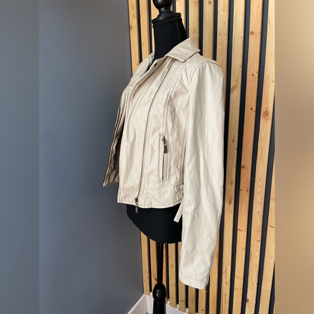 Leather Jacket - Picture 3 of 14